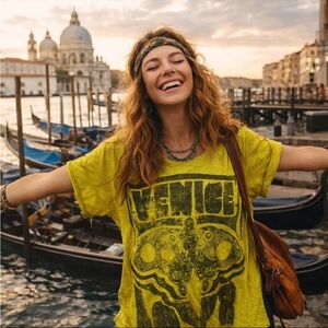 MAGNOLIA PEARL “Venice Lover” Butterfly Graphic Tee